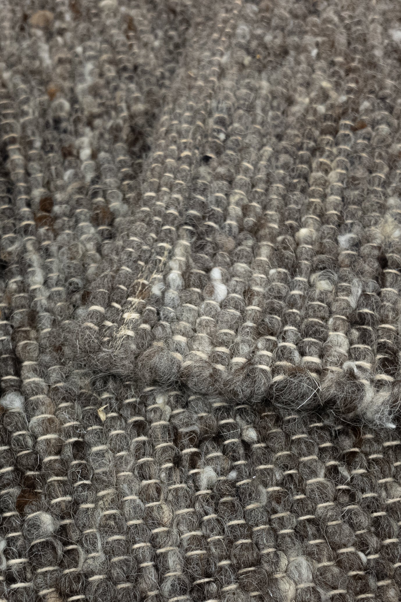 Vloerkleed MOMO Rugs Alpenschijn naturel grijs 122