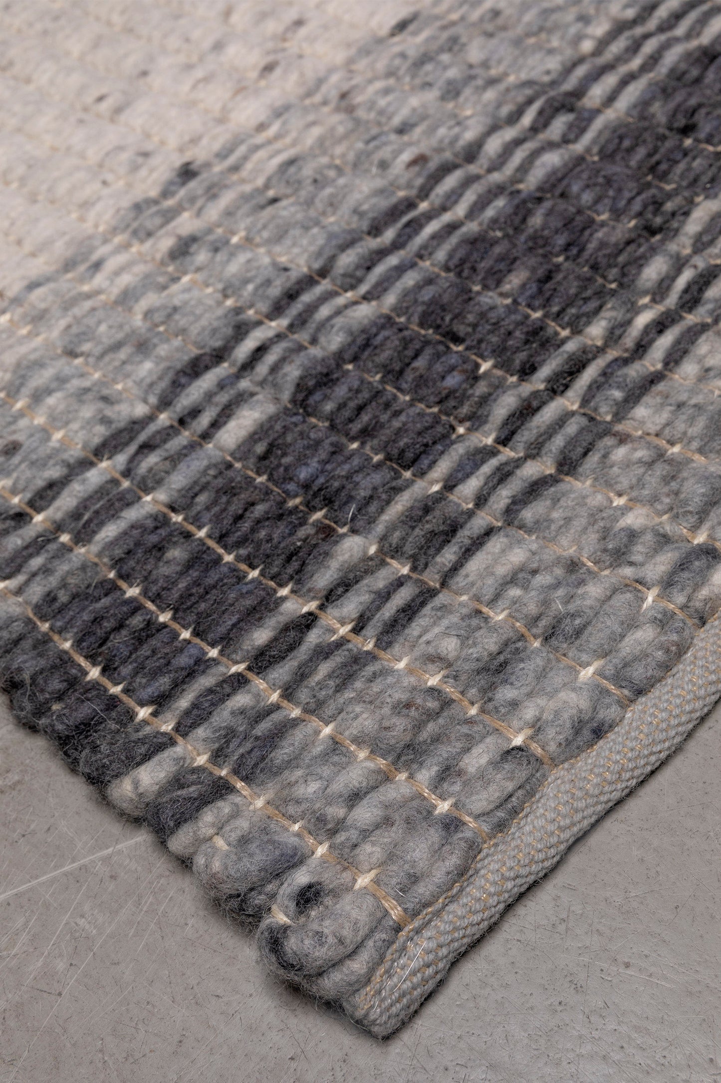 Vloerkleed MOMO Rugs Natural Weaves Varenna Black