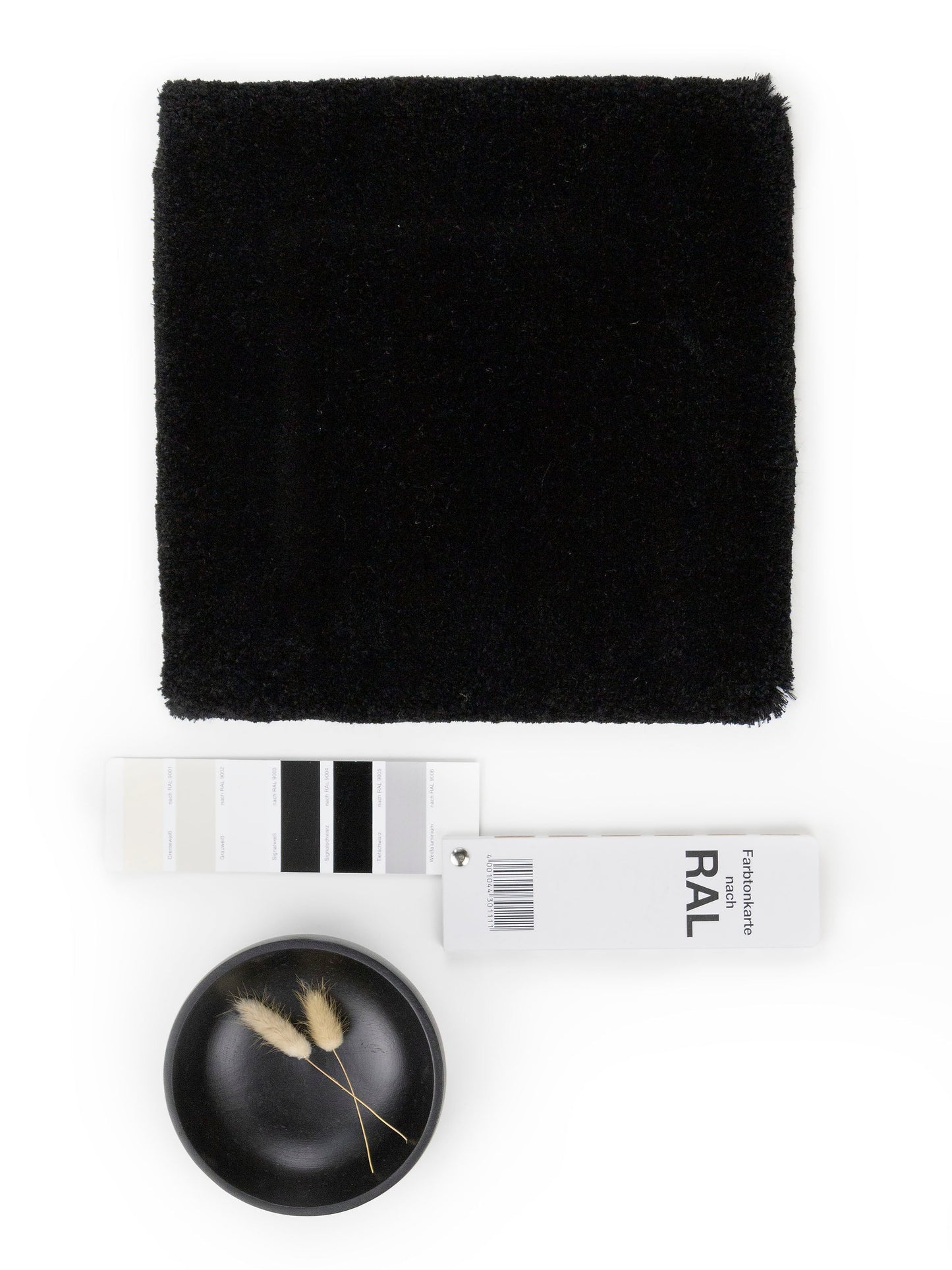 Vloerkleed MOMO Rugs Naturais Smooth Black Vloerkledenwinkel