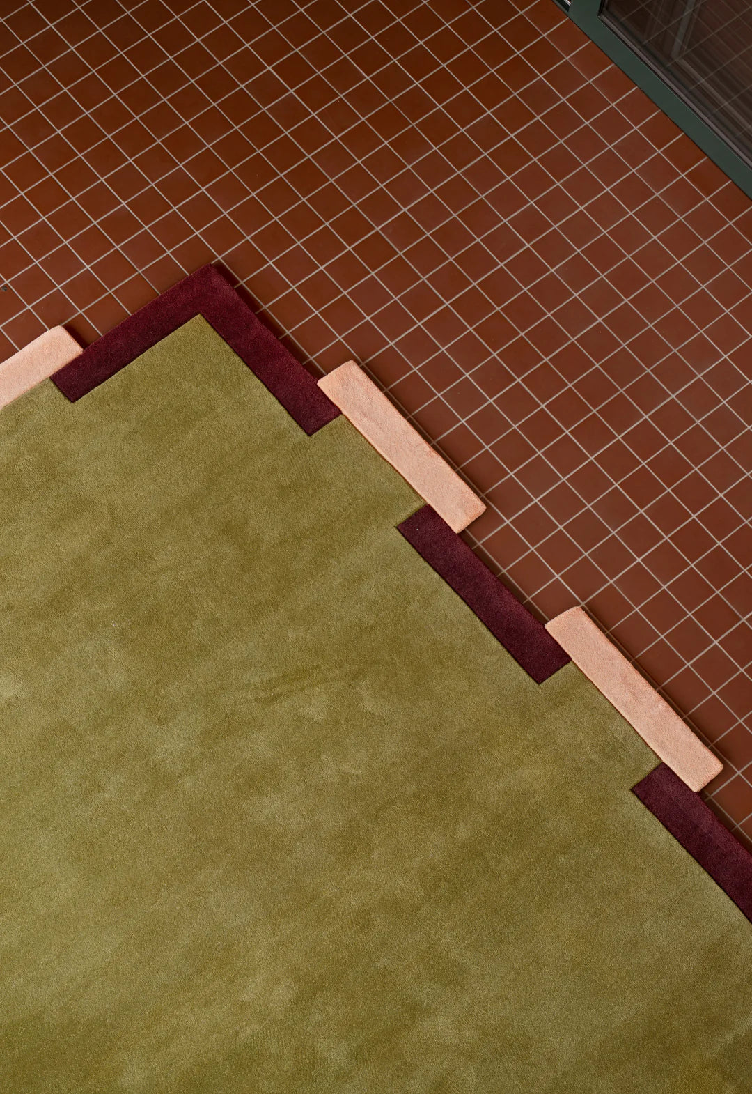 Vloerkleed Layered | Teklan Fregio Olive Blush