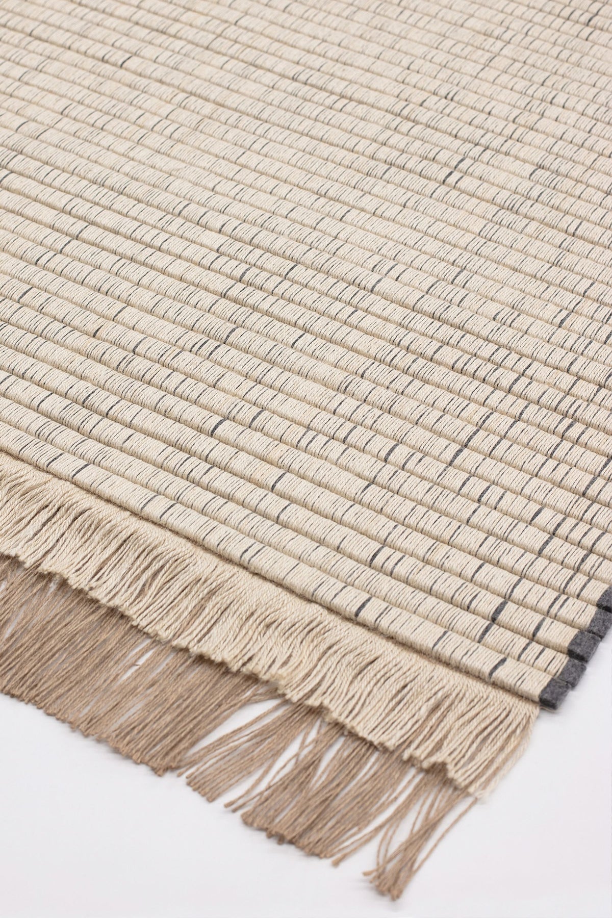 Omote — Fuyu dark | cc-tapis – detail