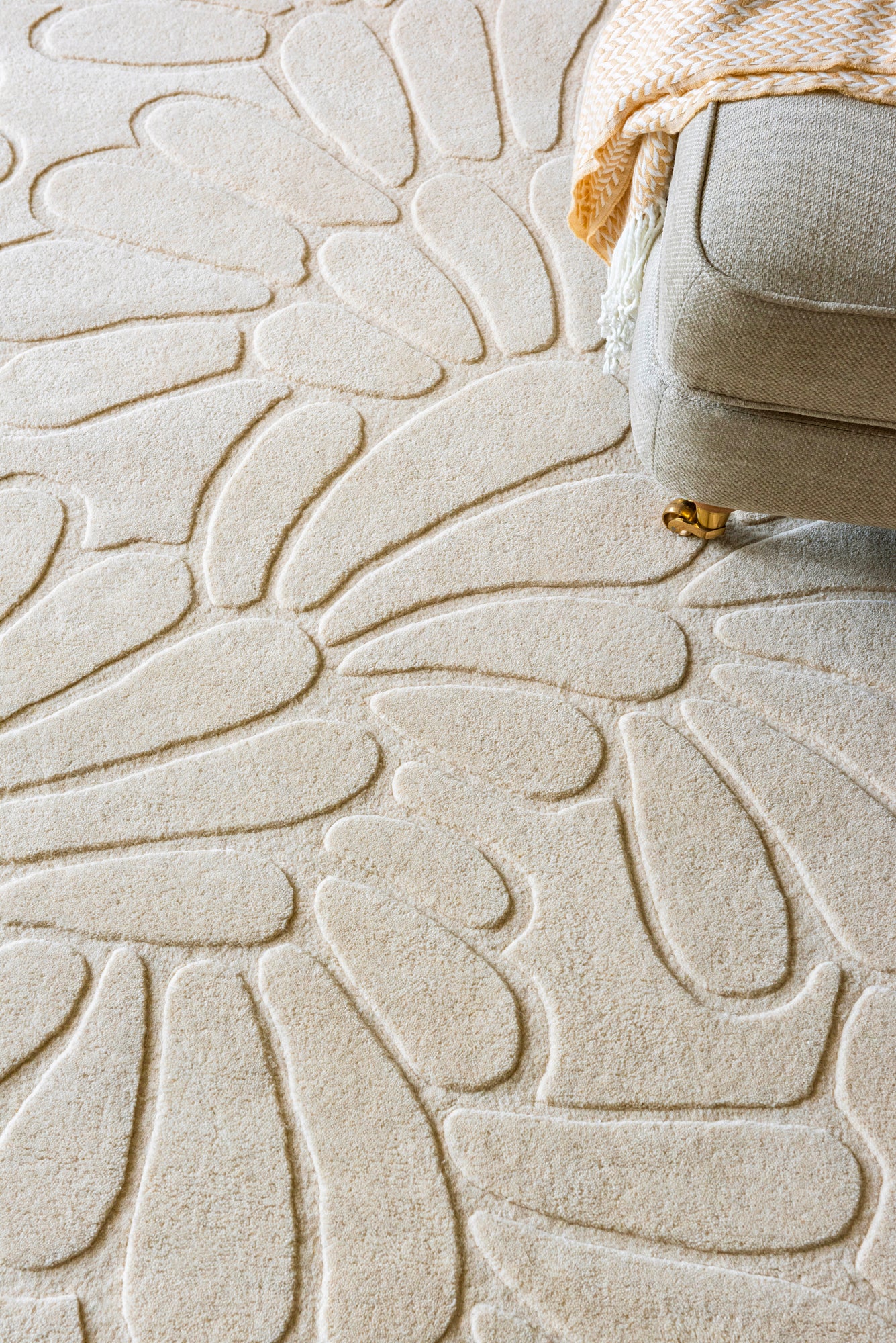 Laagpolig Vloerkleed van Laura Ashley | Coleby petals Ivory cream