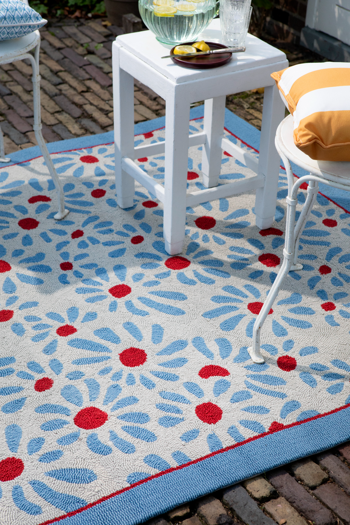 Vloerkleed Laura Ashley Thorncliff Daisy Sky Blu Outdoor