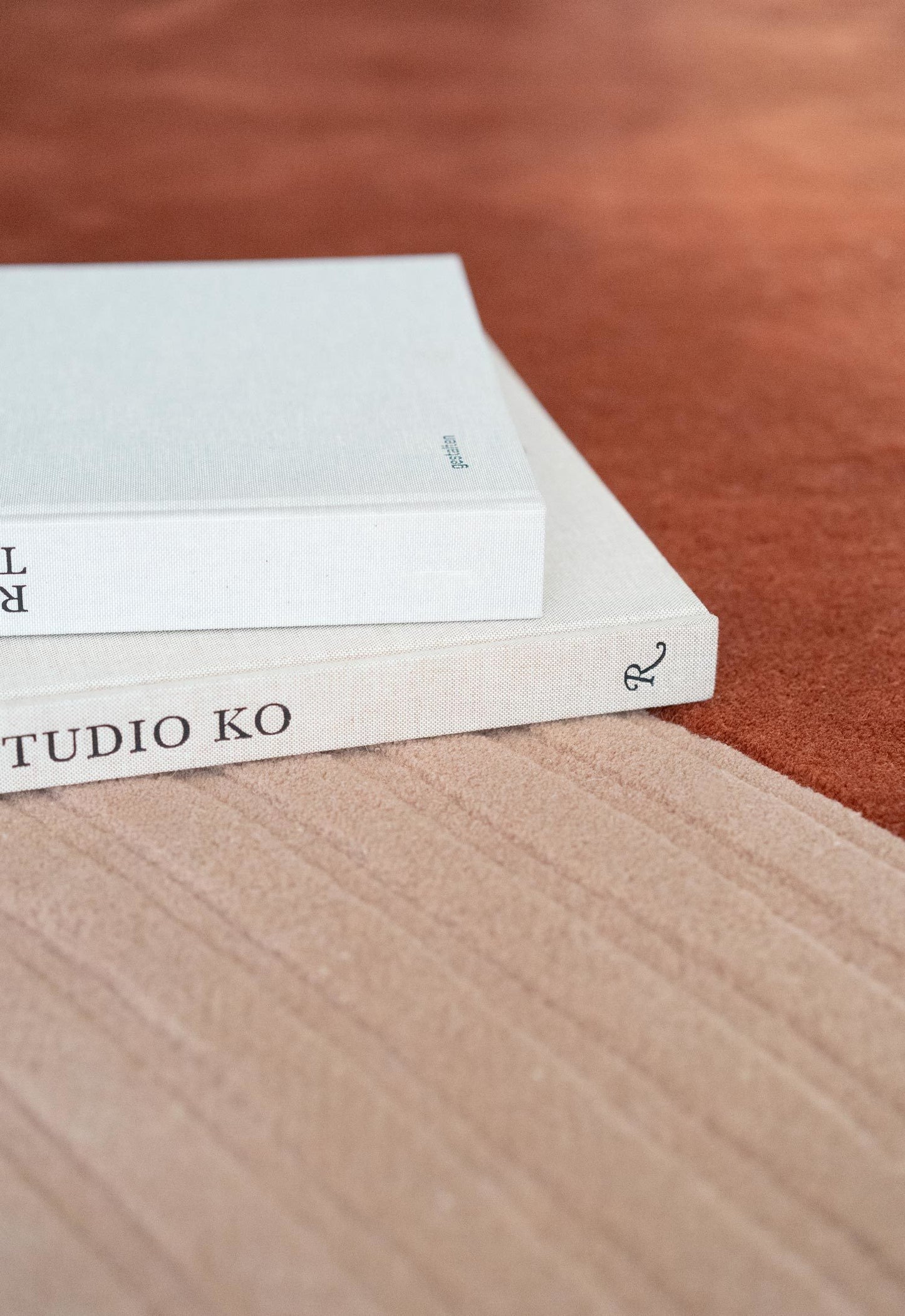 Vloerkleed Layered Follow The Trace Green Patterned Wool Rug