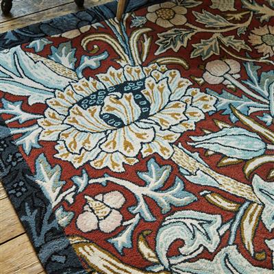 Laagpolig vloerkleed Morris & Co Trent Madder Red/Webb's Blue 127510
