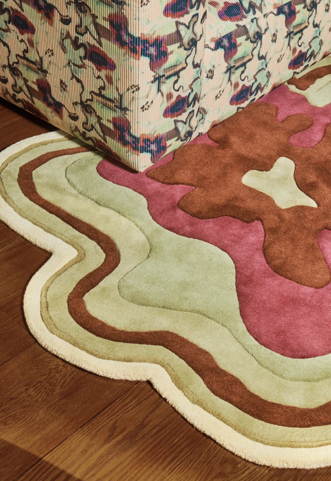 Vloerkleed Layered Collina Strada Petal Wool Rug Olive Plum
