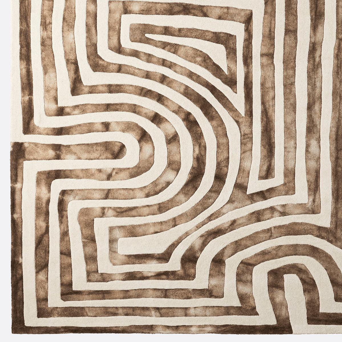 Dusty Deco Psychedelic Labyrinth Beige, product- of sfeerfoto
