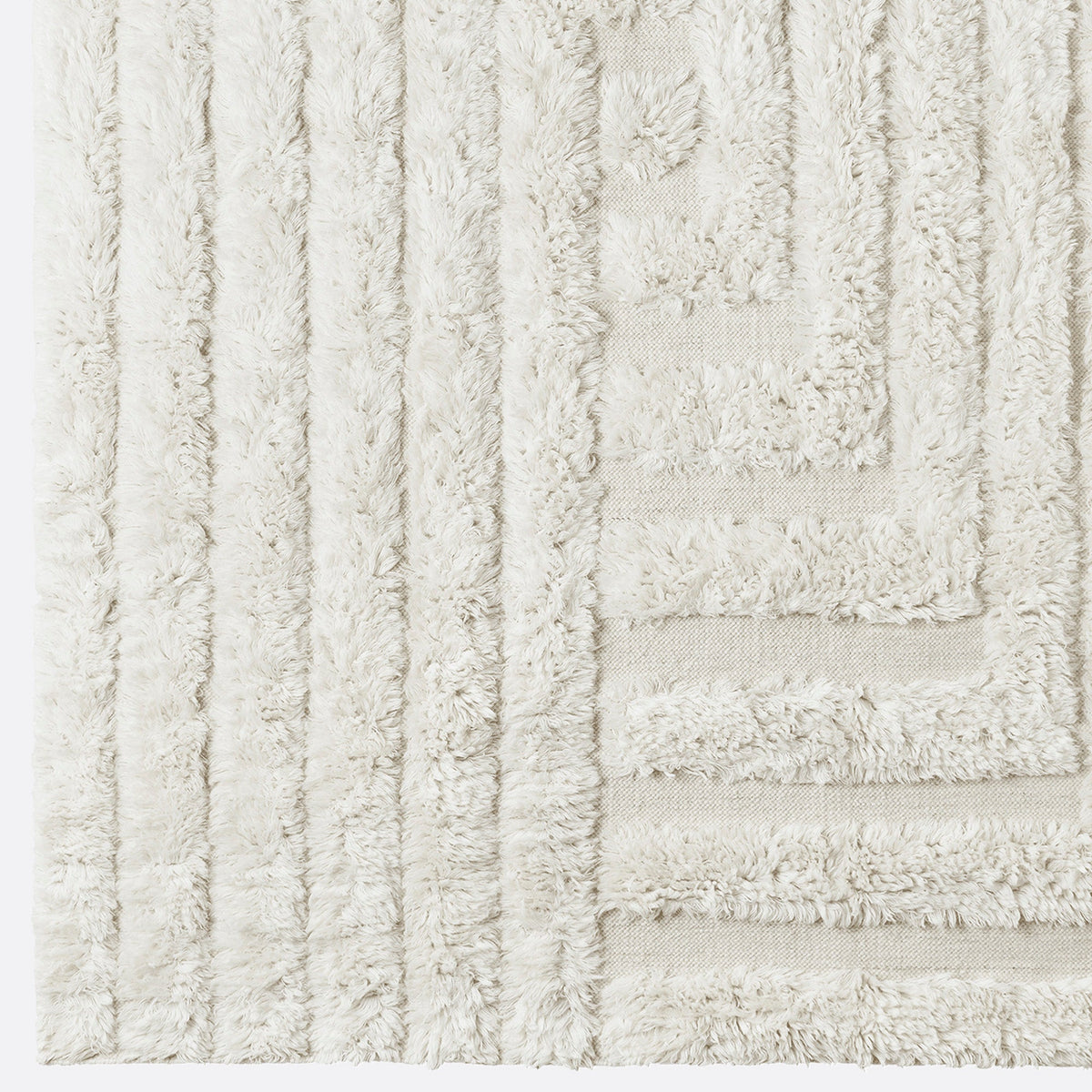 Dusty Deco Shaggy Labyrinth White, product- of sfeerfoto