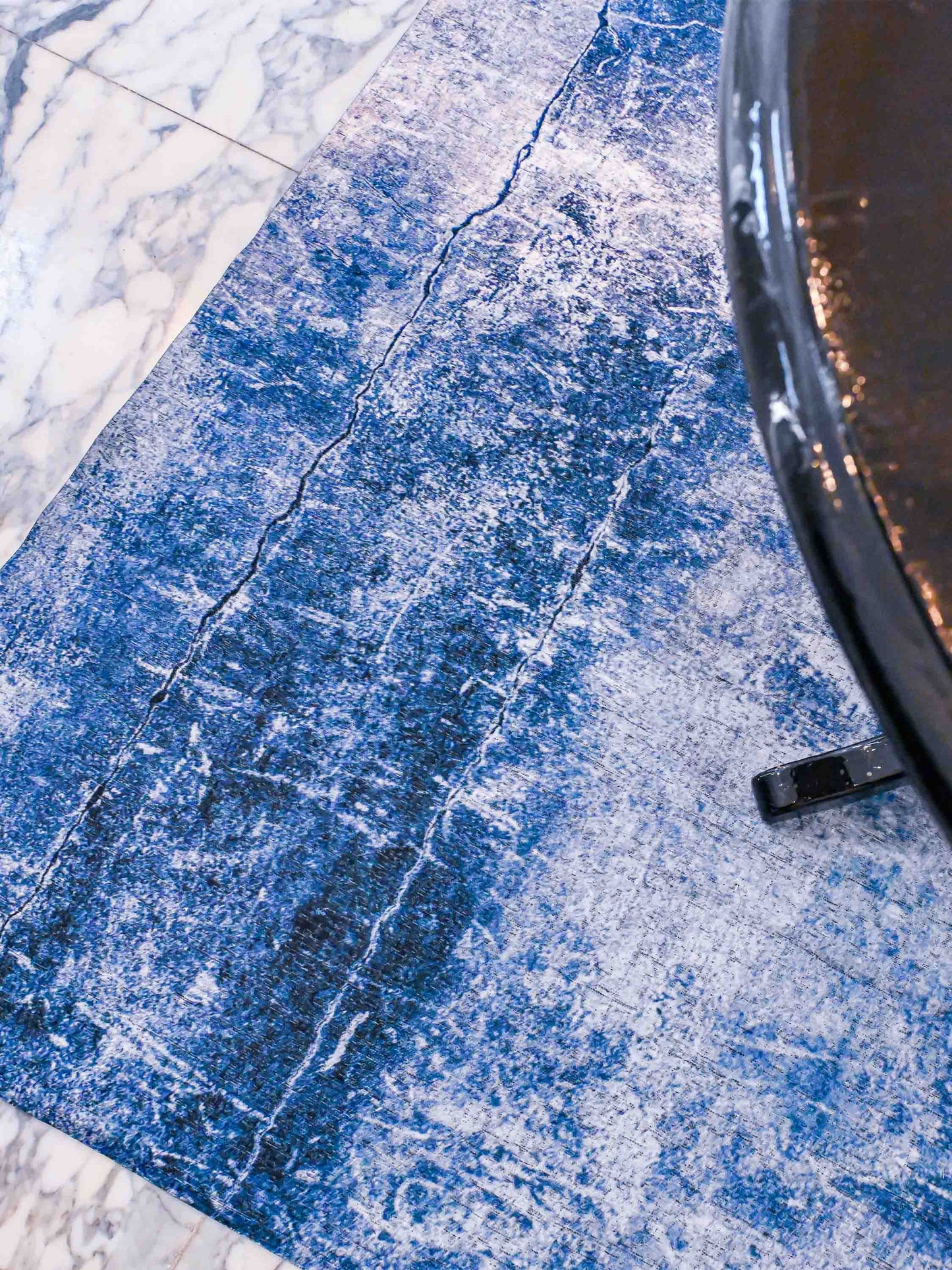 Vloerkleed Jackie And The Fish Chaos Yam Blue (outlet)