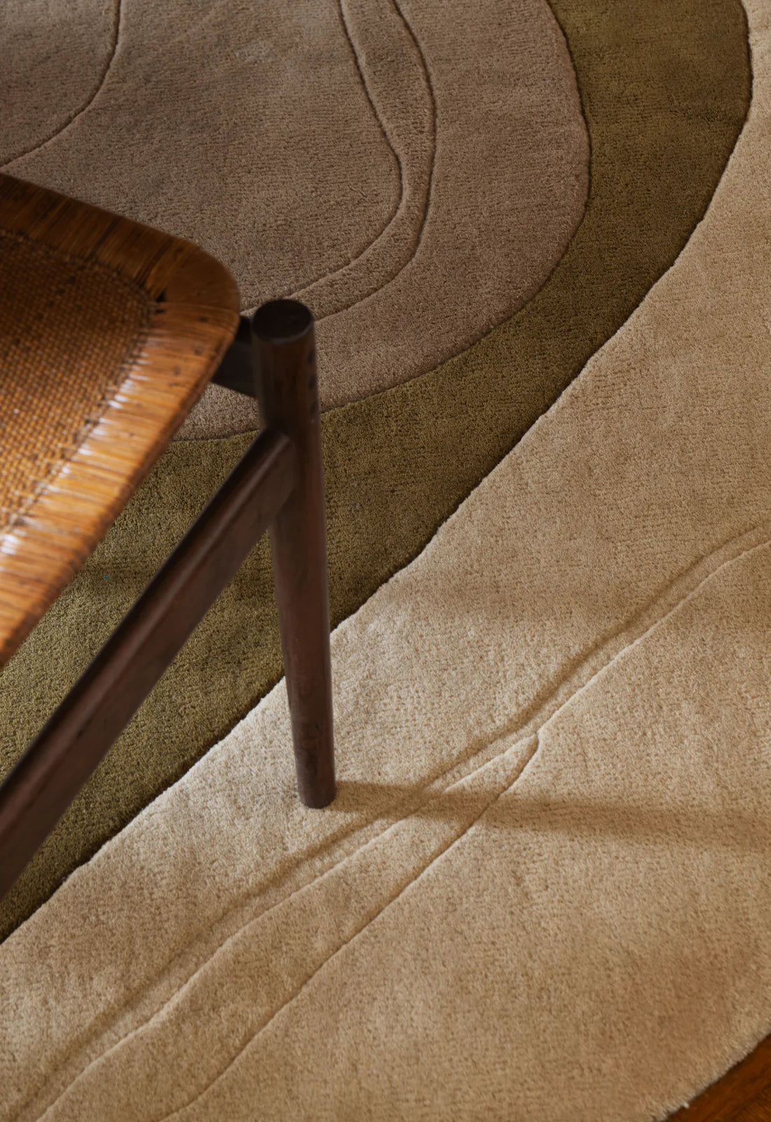 Vloerkleed Layered Erik Bratsberg Lozza Wool Rug Olive