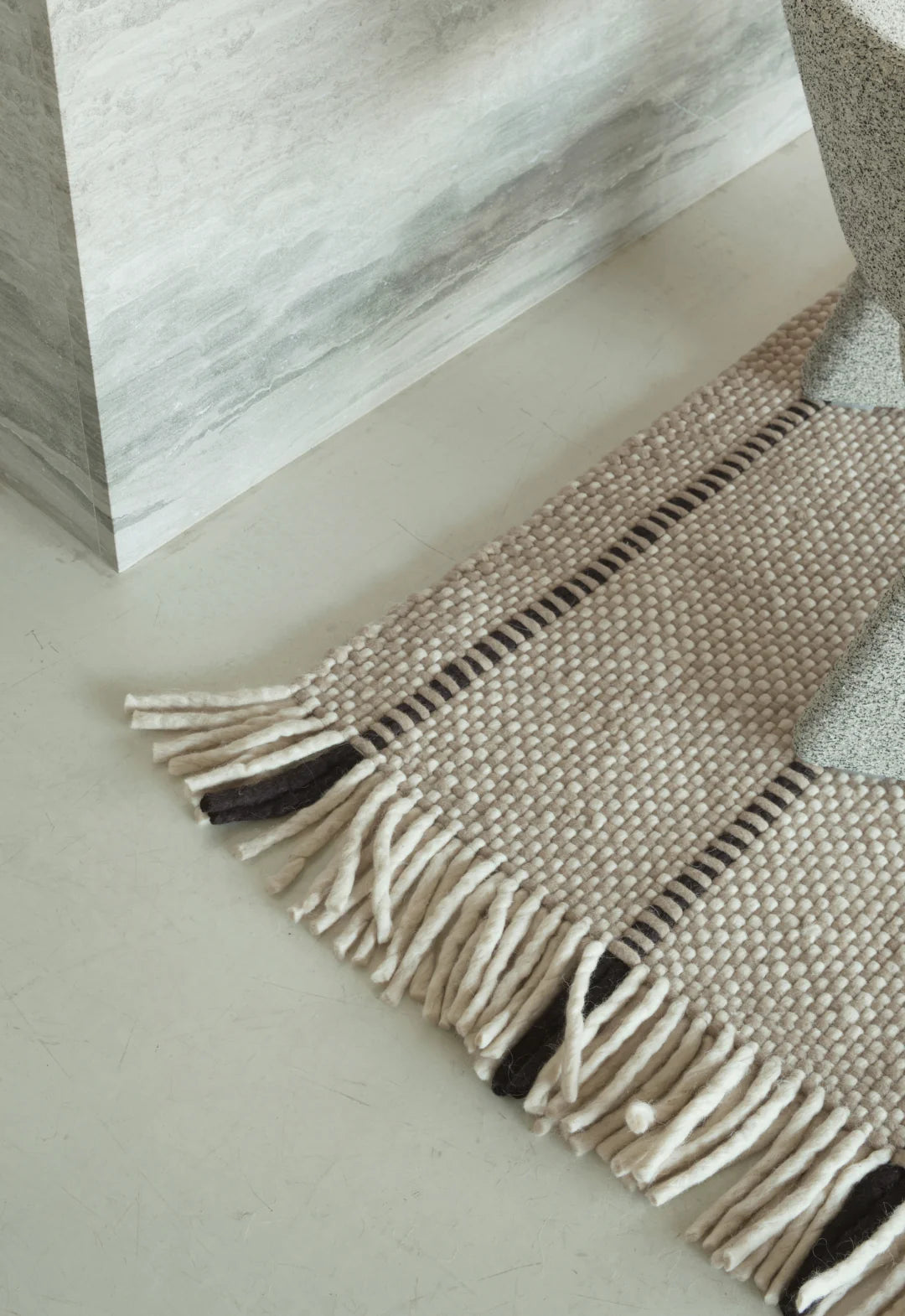 Vloerkleed Layered Massaproductions Cord Wool Rug Black And White