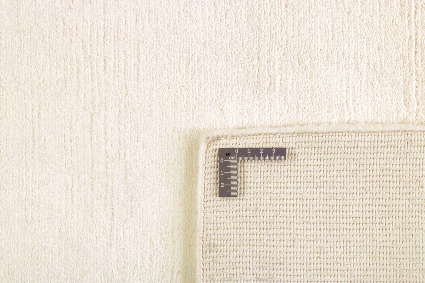 Laagpolig vloerkleed MOMO Rugs Northern Light Ecru Helsinki