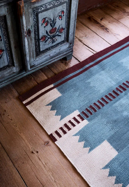 Vloerkleed Layered Röllakan Wool Rug Iris Petrol