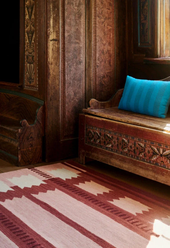 Vloerkleed Layered Röllakan Wool Rug Iris Raspberry