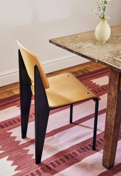 Vloerkleed Layered Röllakan Wool Rug Iris Raspberry