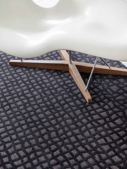 Rond vloerkleed Louis de Poortere Trammel Structures 9247 Oppian Black Vloerkledenwinkel