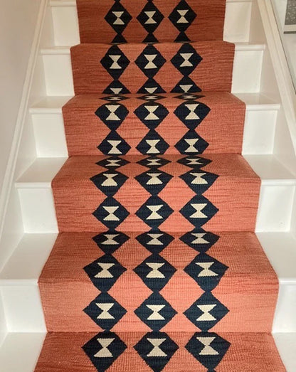 Traploper Sophie Cooney Amulet Wool Tria Salmon