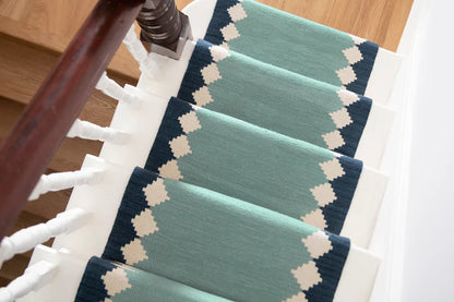 Traploper Sophie Cooney Amulet Wool Via Stone Blue