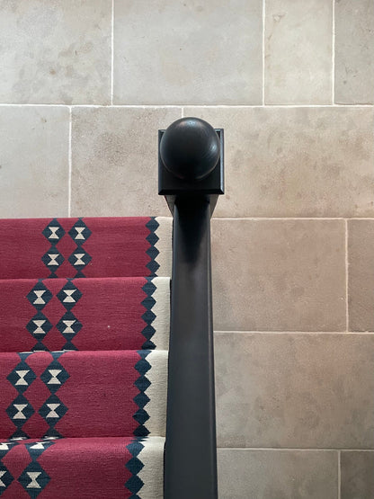 Traploper Sophie Cooney Amulet Wool Via Duo Raspberry