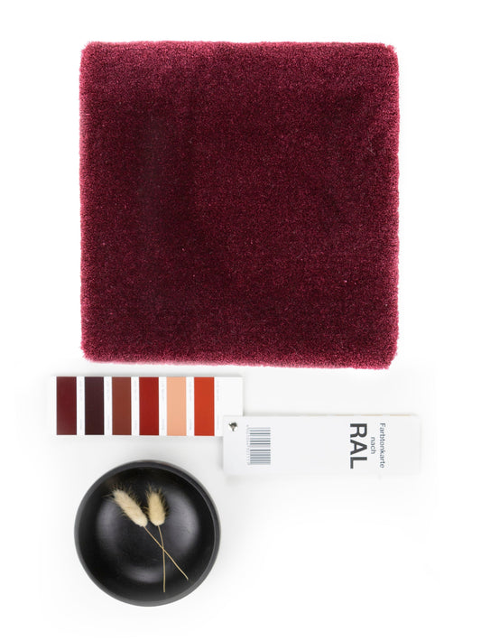 Vloerkleed MOMO Rugs Naturais Smooth Royal Red Vloerkledenwinkel