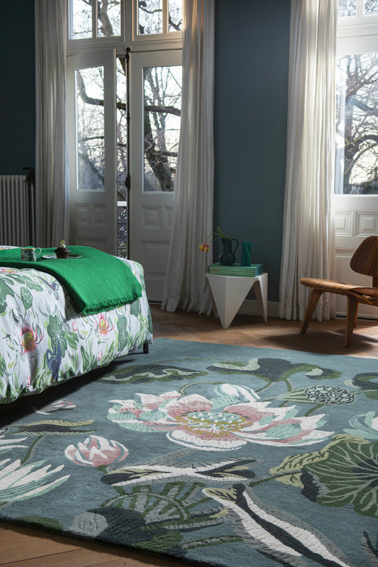 Vloerkleed Wedgwood Waterlily midnight pond 038608