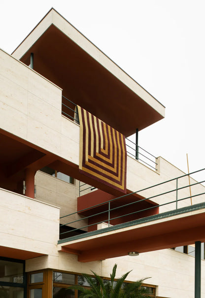 Vloerkleed Layered | Teklan Labyrinth Mulberry Sand