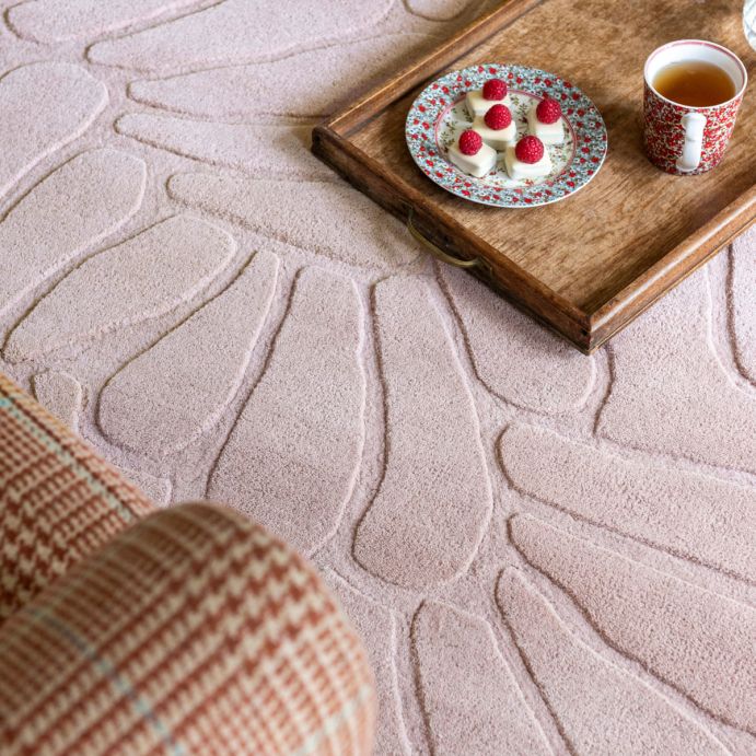 Laagpolig Vloerkleed van Laura Ashley | Coleby petals Chalk pink