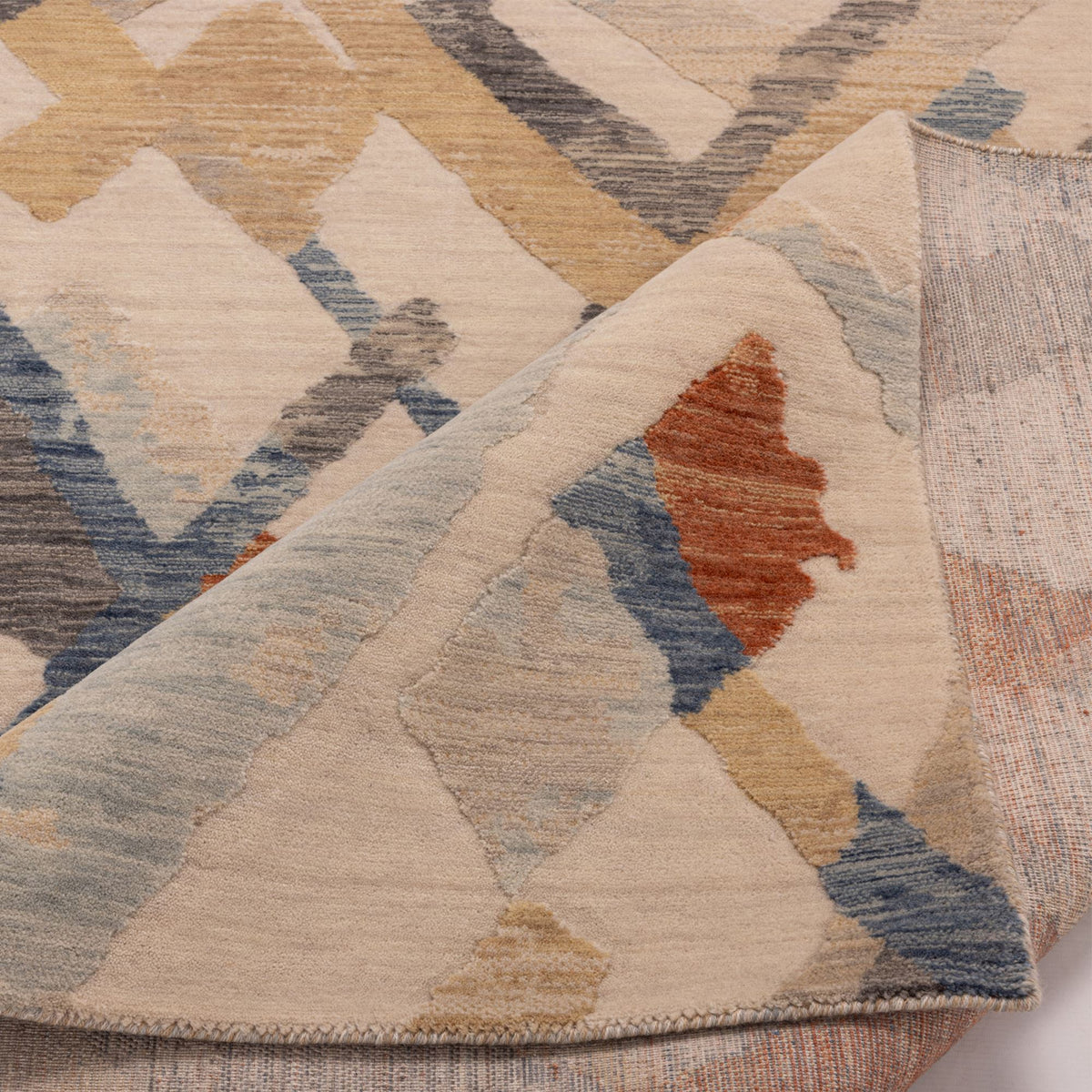 MOMO Rugs Atelier Edition TK-512 Multicolor