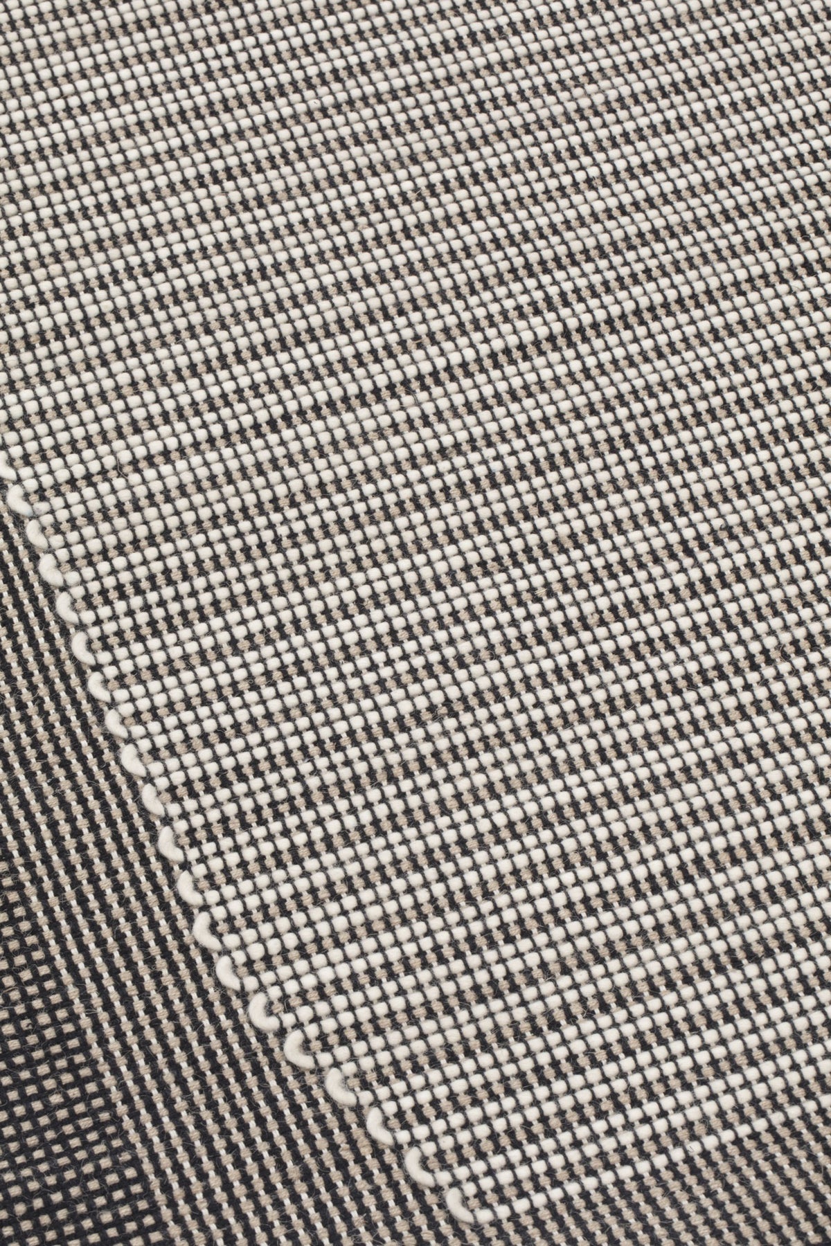 Vice Versa 1 — Light | cc-tapis – detail