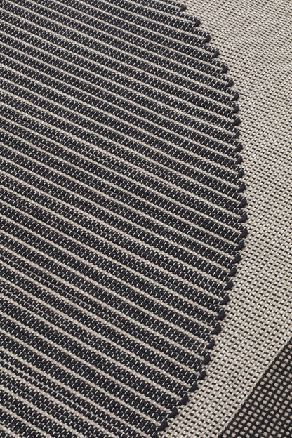 Vice Versa 1 — Light | cc-tapis – detail