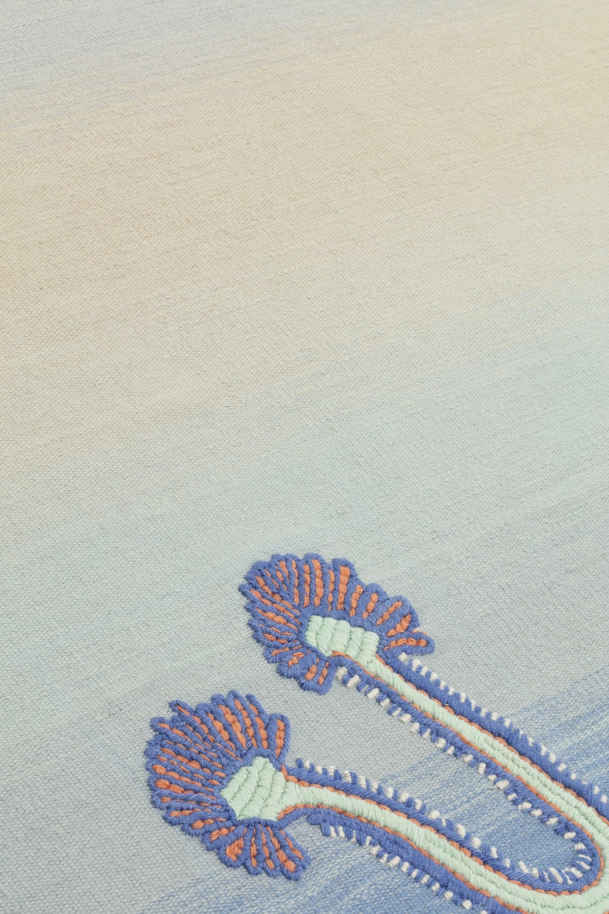 Cryptid — Air | cc-tapis – detail