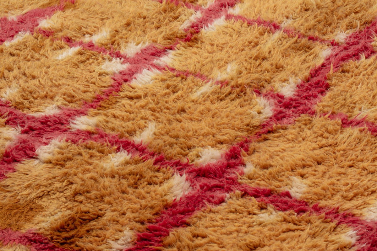 Grandma Pattern 3 — Mustard Red | cc-tapis – detail