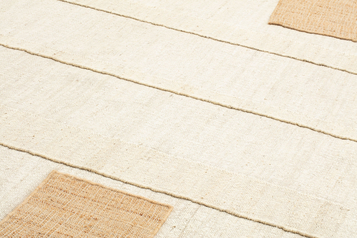 Monograph — Natural white | cc-tapis – detail
