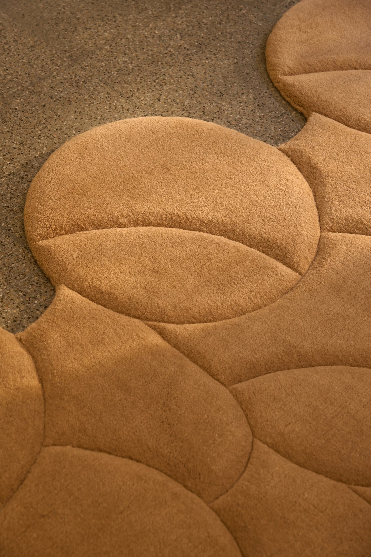 Rilievo vloerkleed — Sand | cc-tapis – sfeer