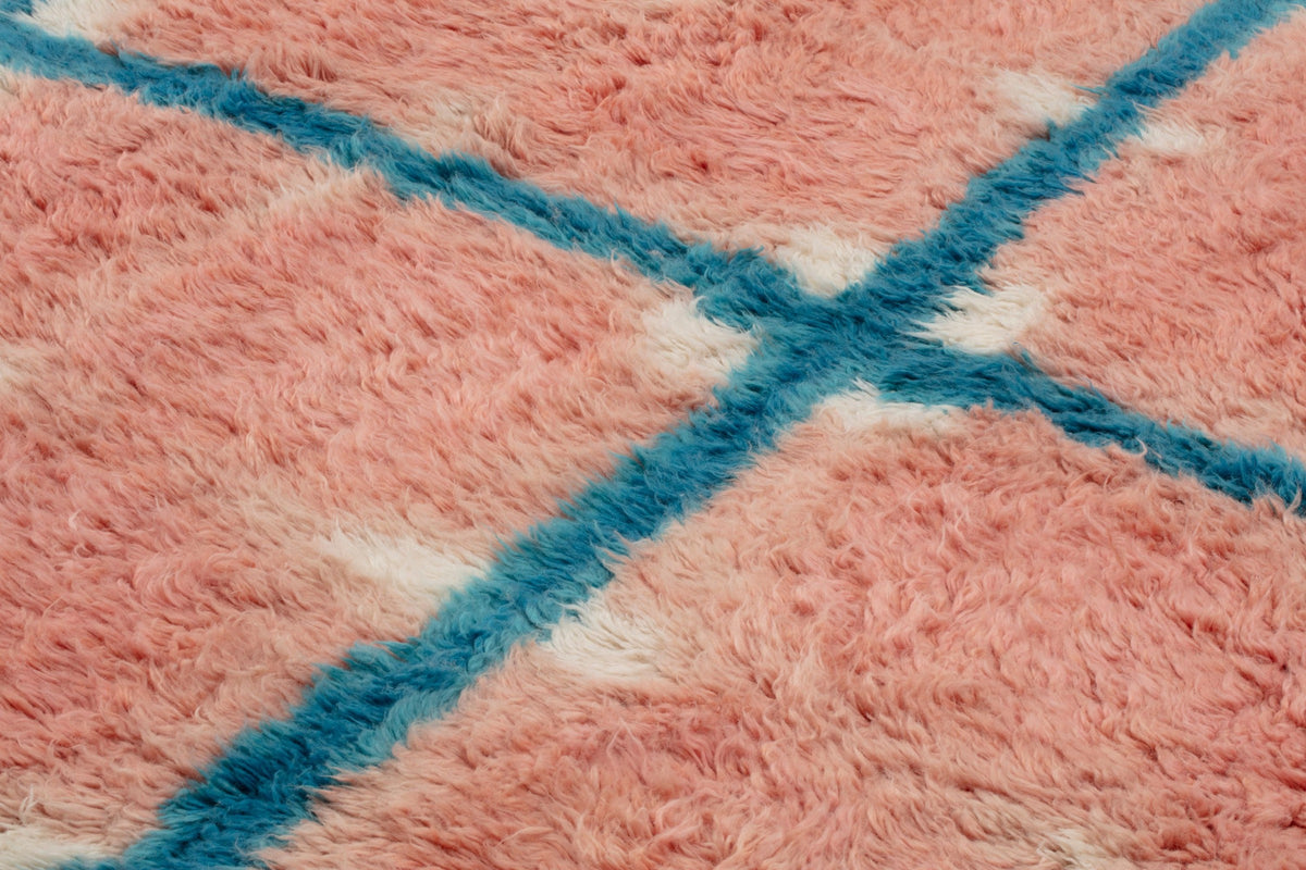 Grandma Pattern 4 — Pink Blue | cc-tapis – detail