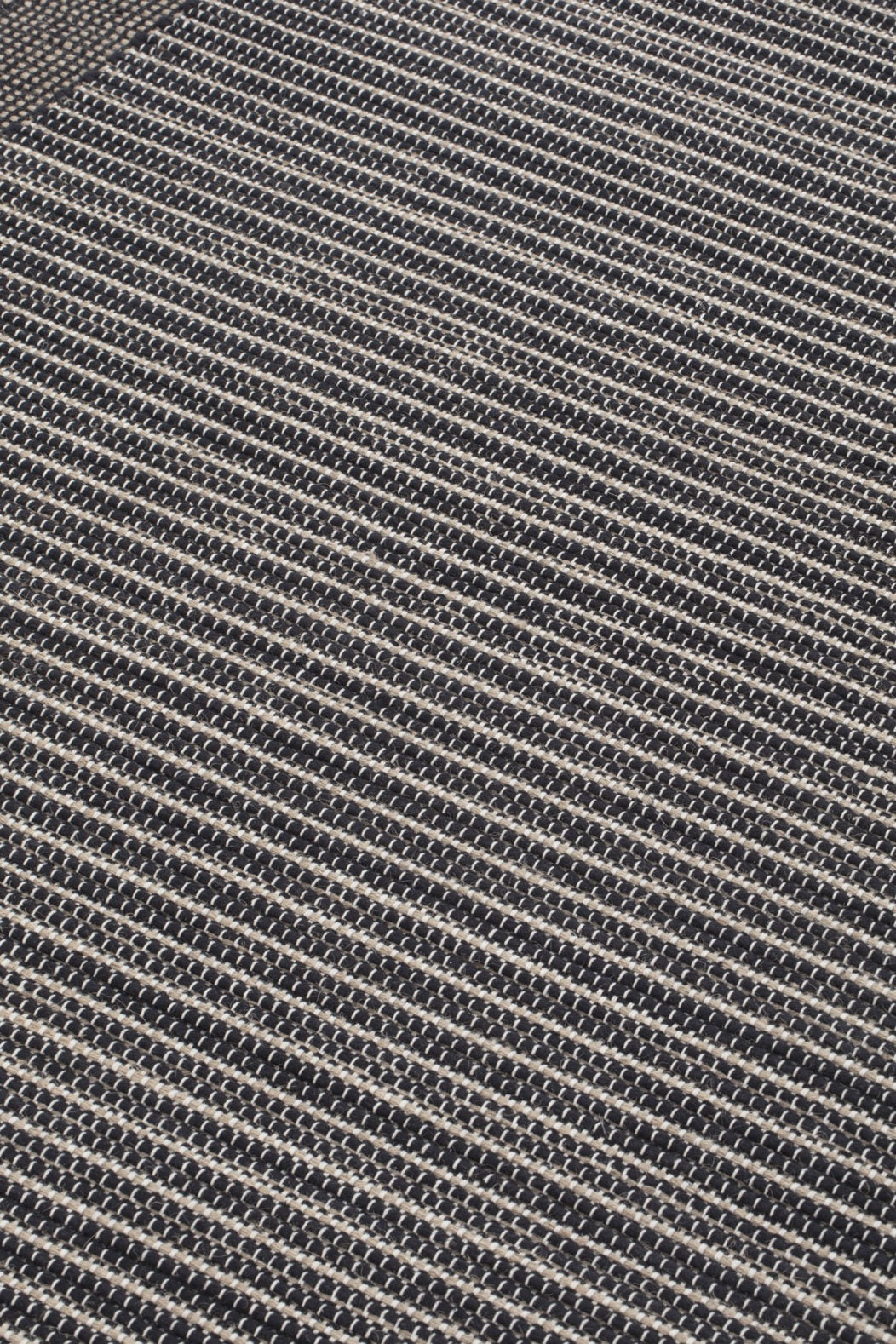 Vice Versa 2 — Dark | cc-tapis – detail