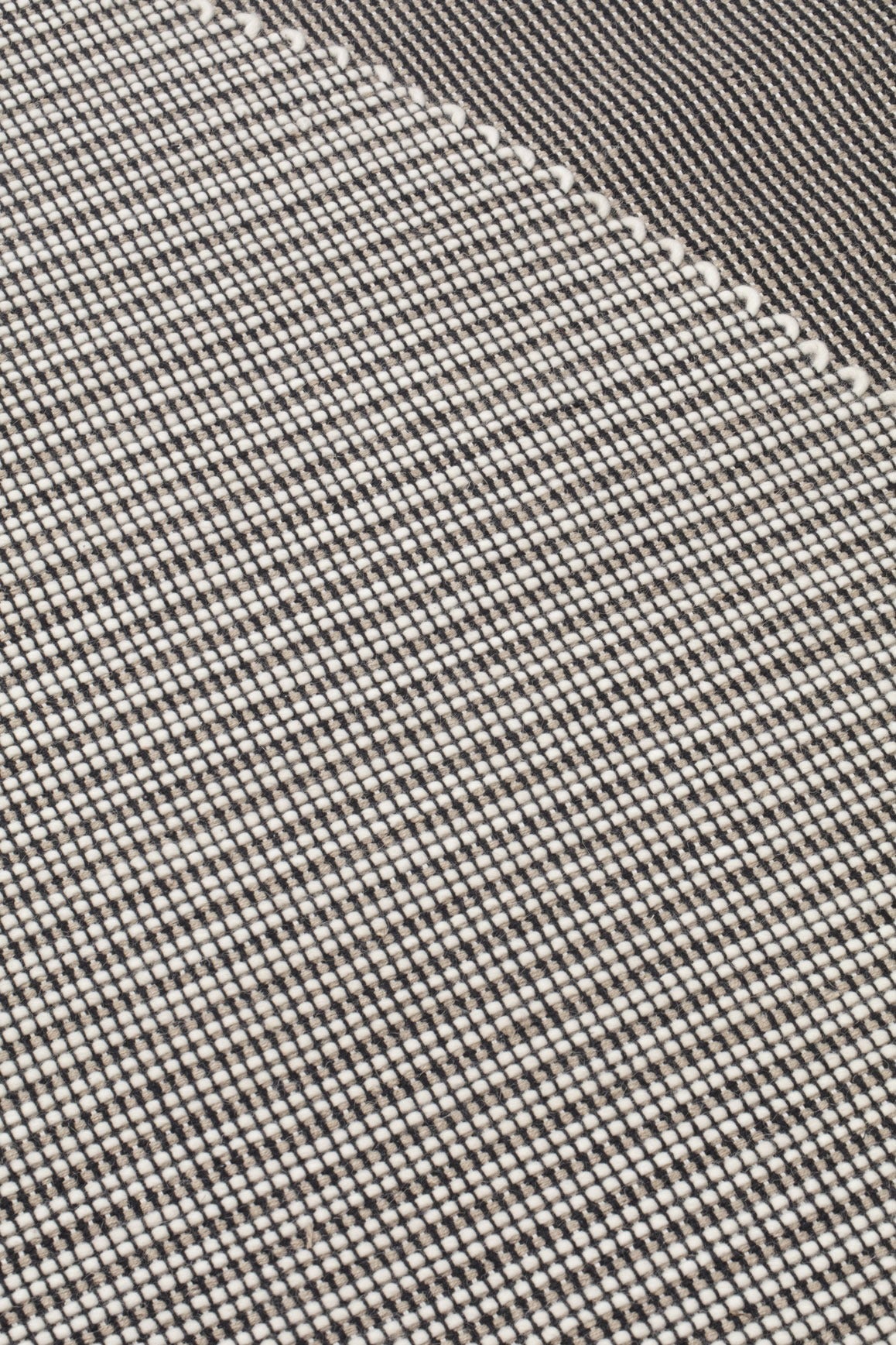 Vice Versa 3 — Light | cc-tapis – detail