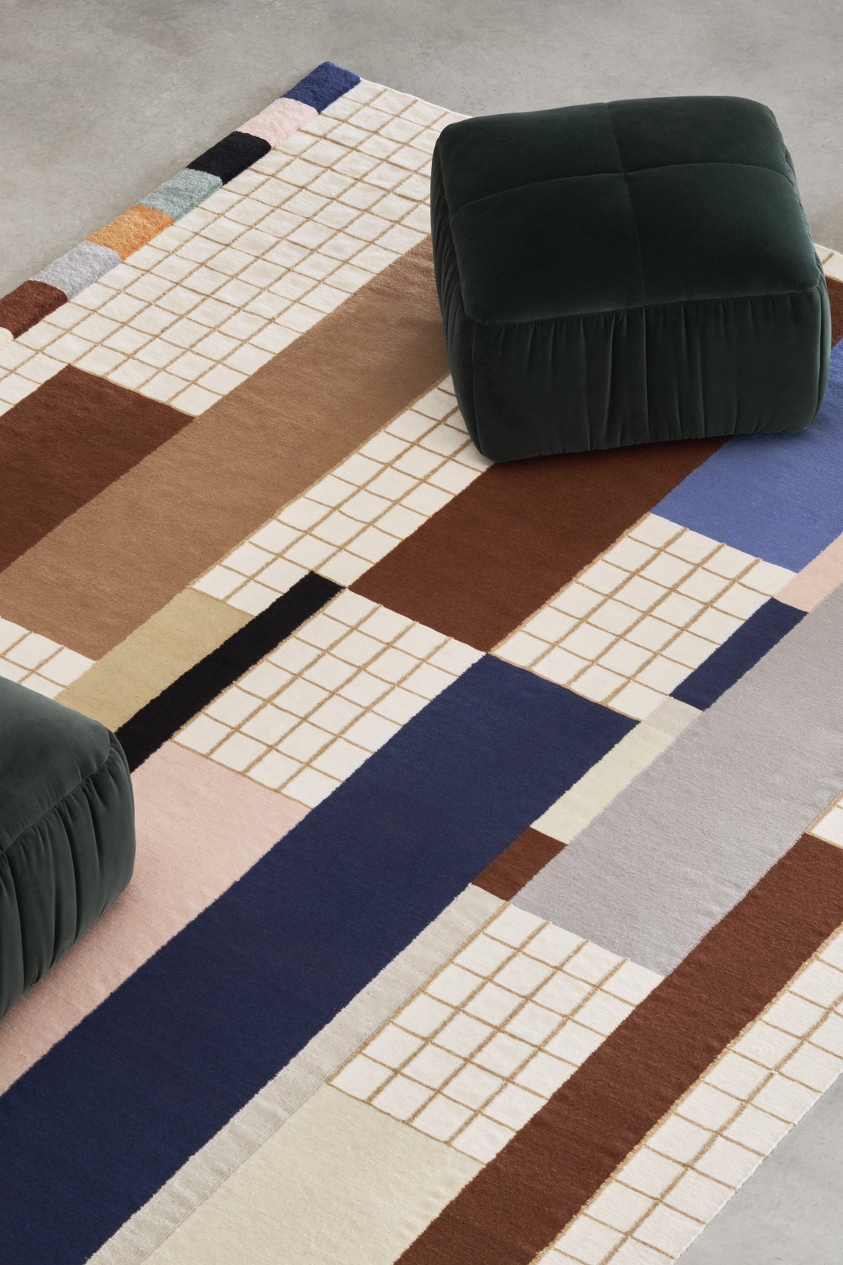 Raag — Rectangular Grid 1 | cc-tapis – sfeer