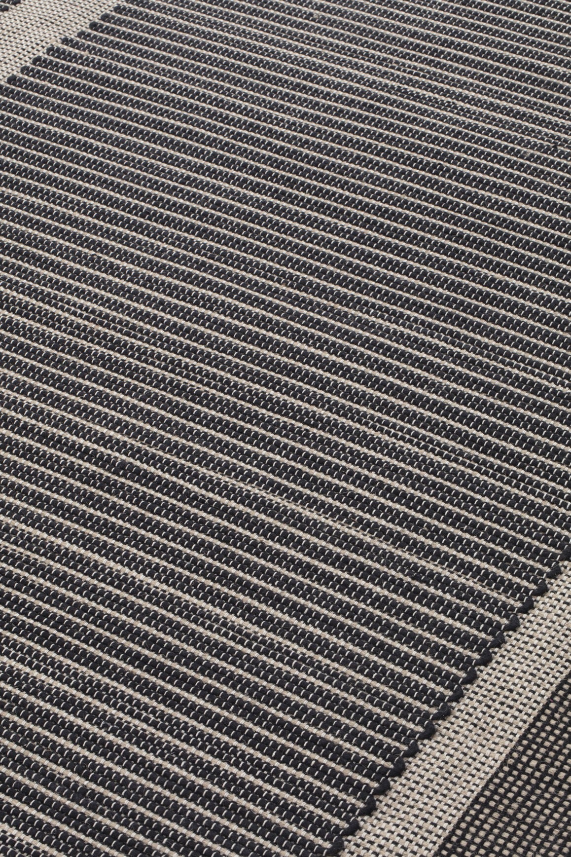 Vice Versa 3 — Dark | cc-tapis – detail