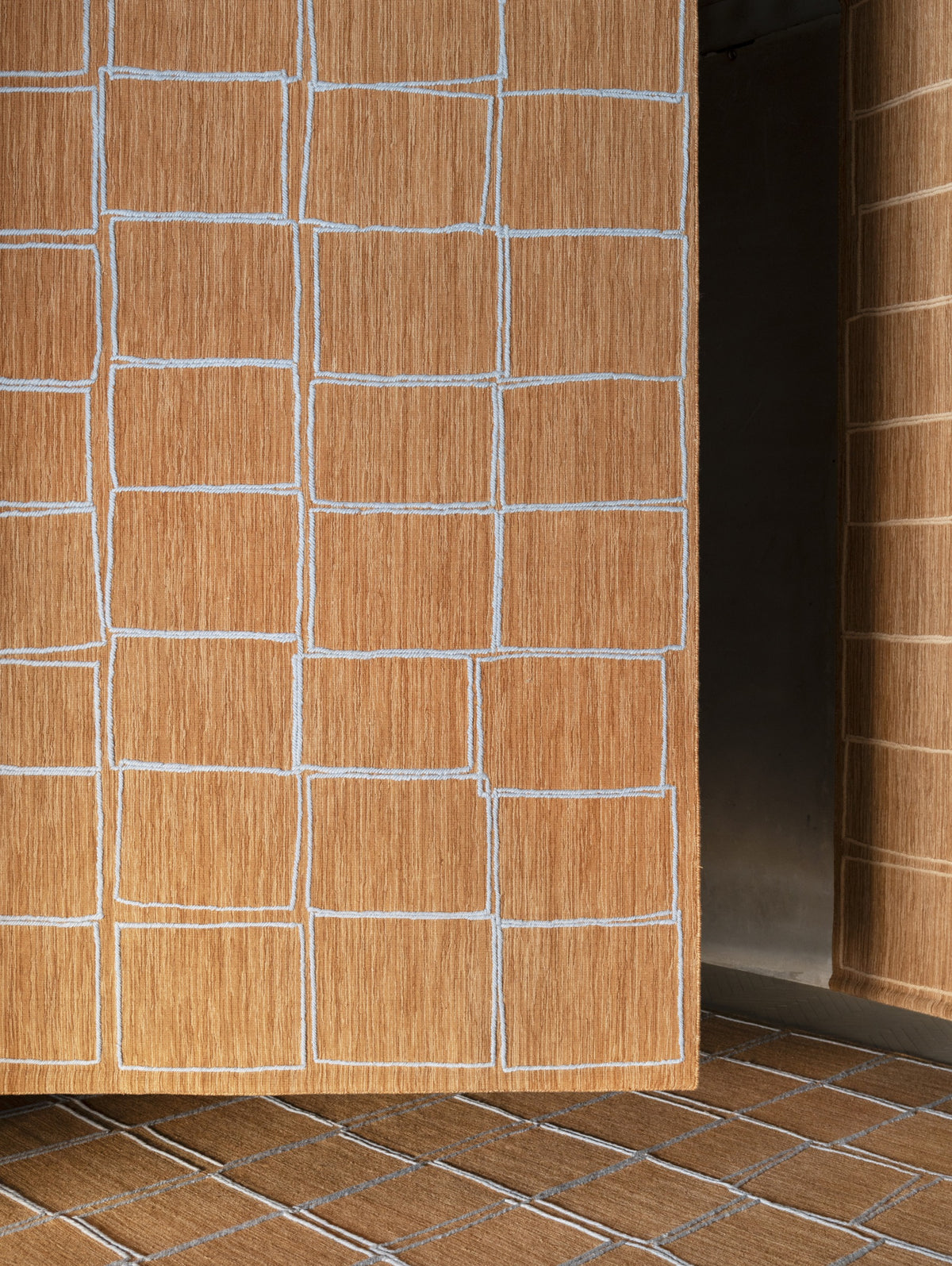 Tessera Offset — Brown caramel | cc-tapis – sfeer