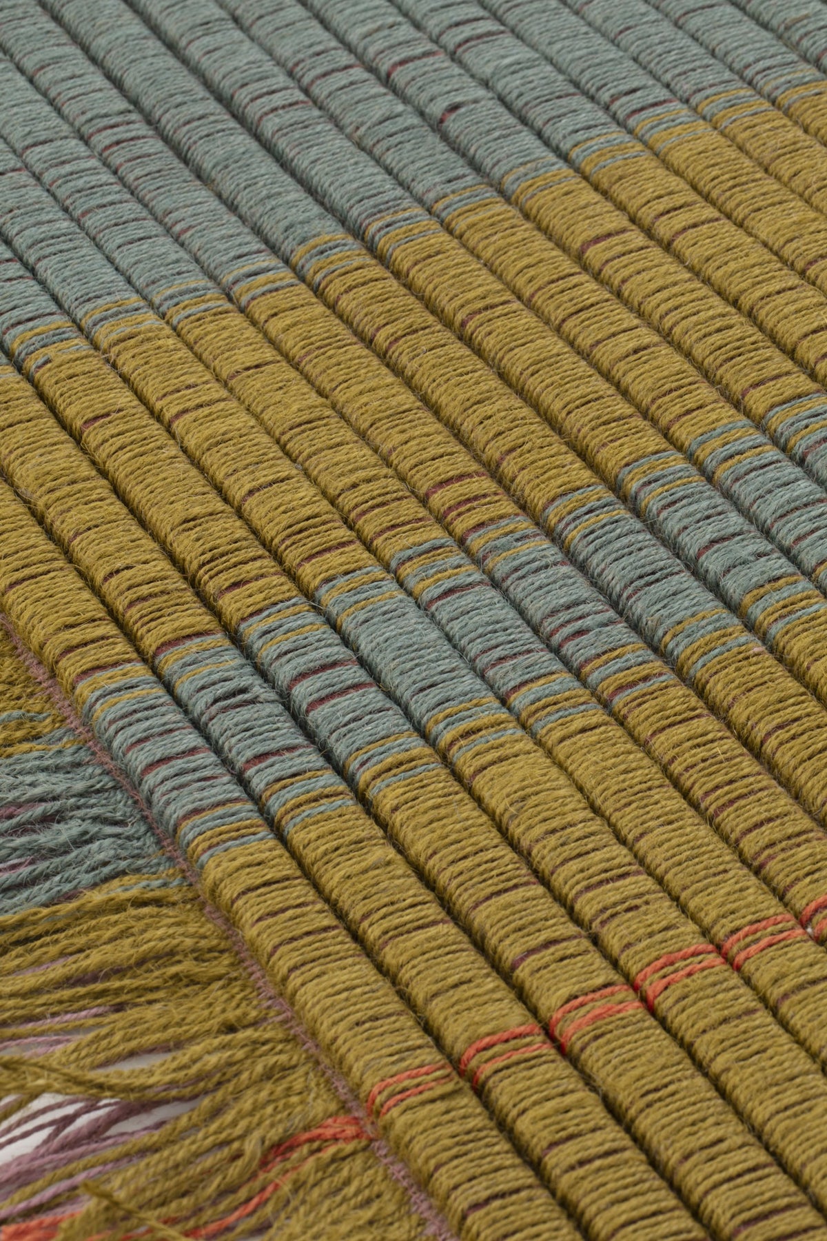 Omote — Haki | cc-tapis – detail