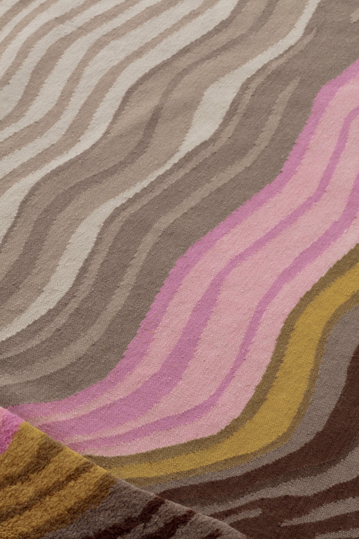 Folds — Pink yellow | cc-tapis – volledig