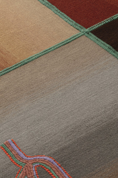 Cryptid — Earth | cc-tapis – detail