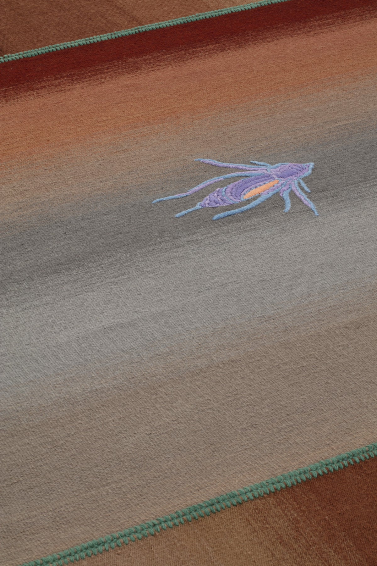 Cryptid — Earth | cc-tapis – volledig