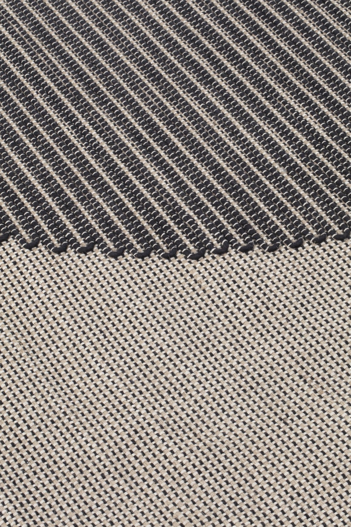 Vice Versa 3 — Dark | cc-tapis – detail