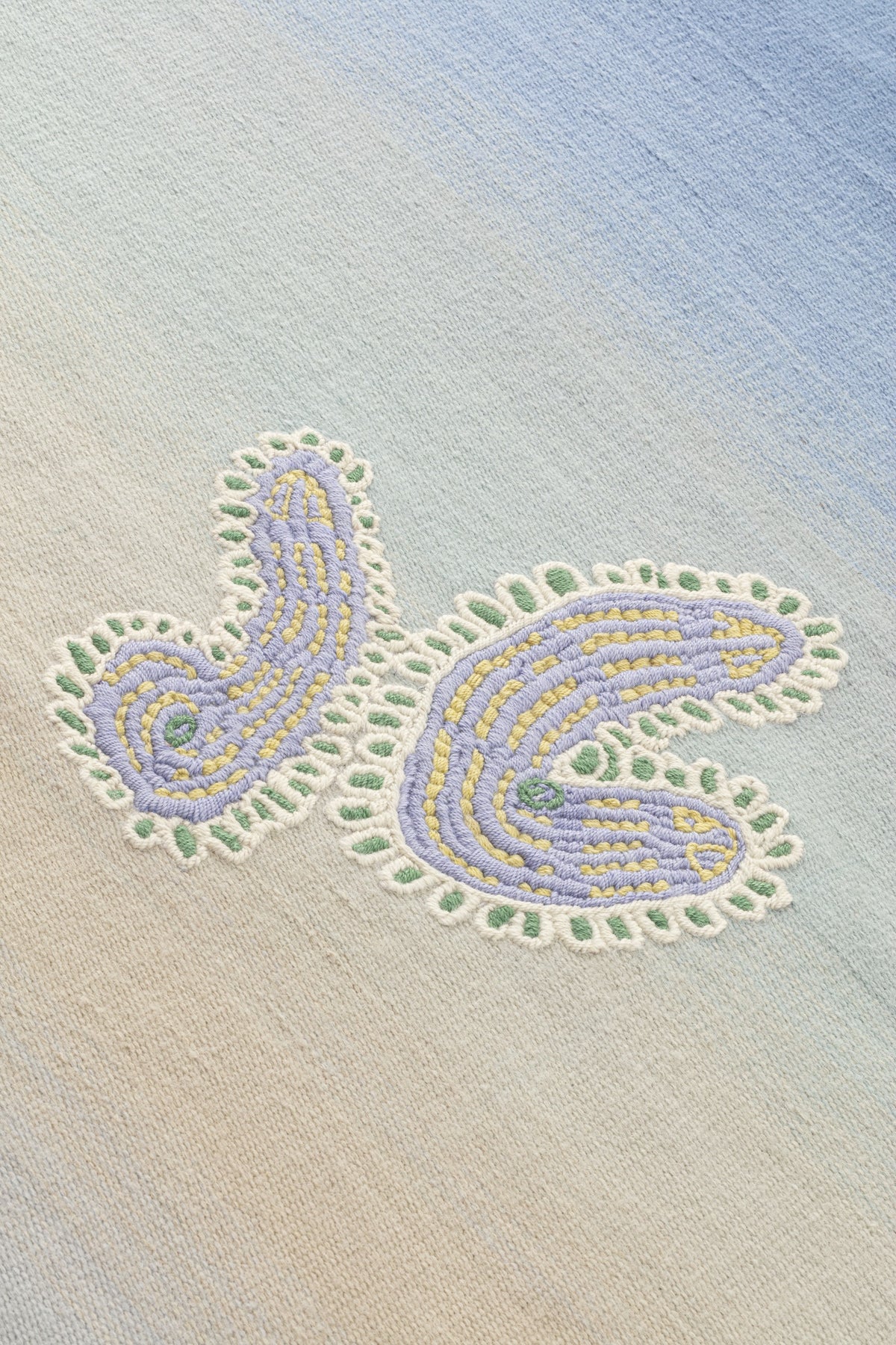 Cryptid — Air | cc-tapis – detail