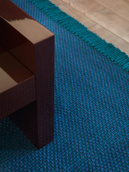cc-tapis Everyday Night Midnight – detail in interieur, foto Claudia Zalla, styling Greta Cevenini