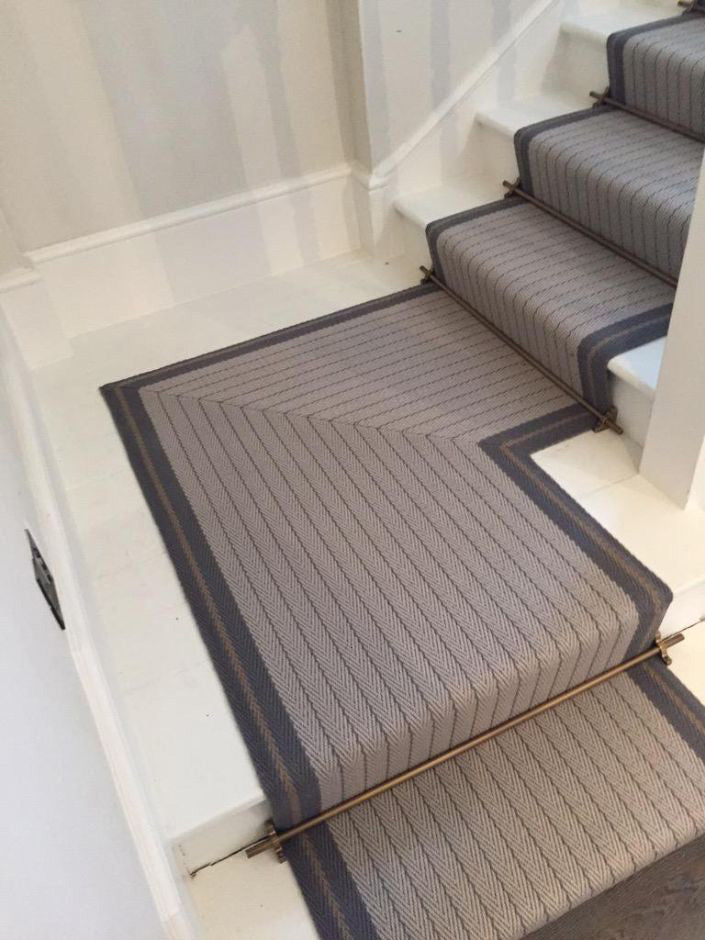 Traploper Hartley & Tissier Stripes Claire Light Grey, Graphite & Mushroom