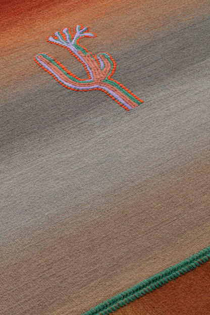 Detail van Cryptid in Earth