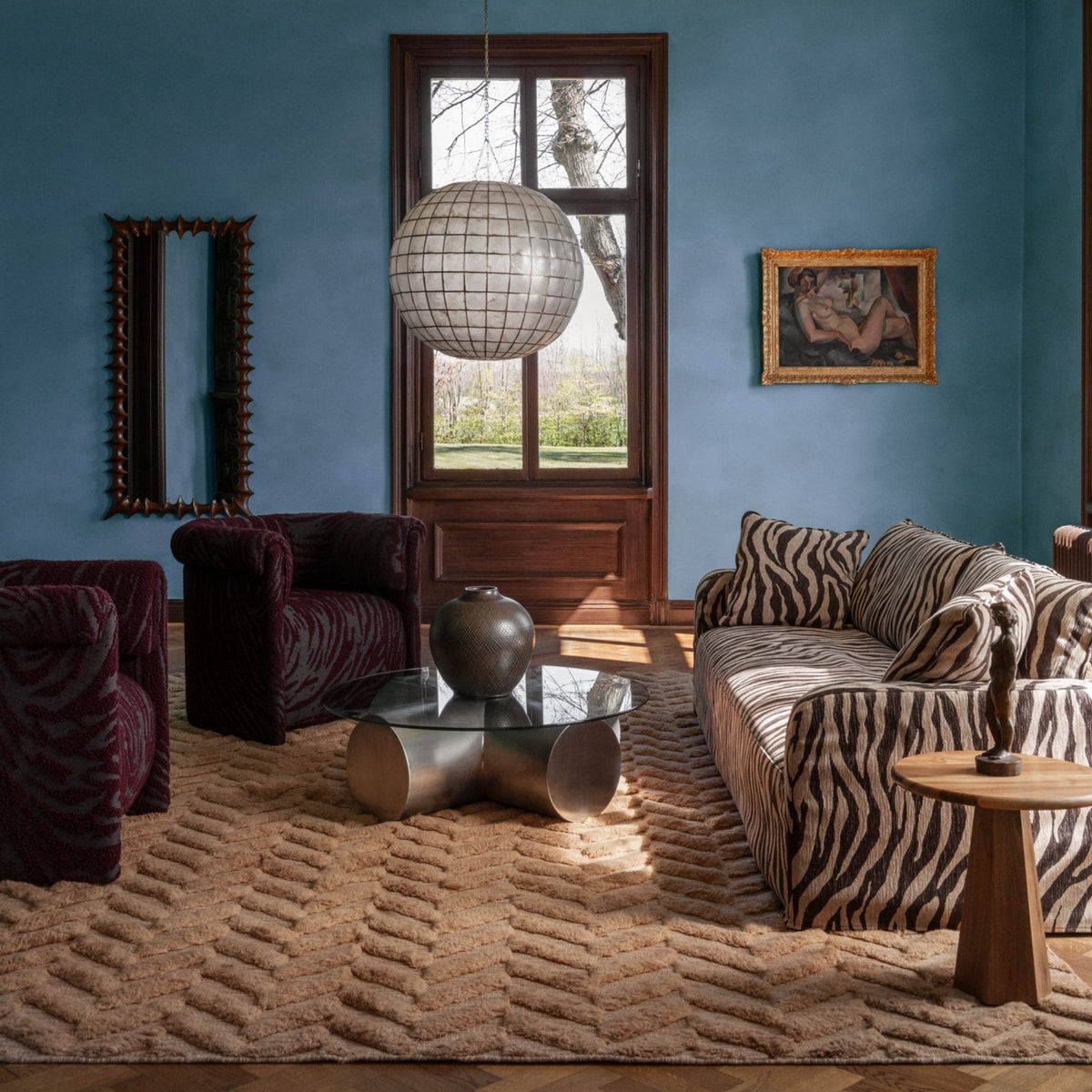 Herringbone Brown in een woonkamer